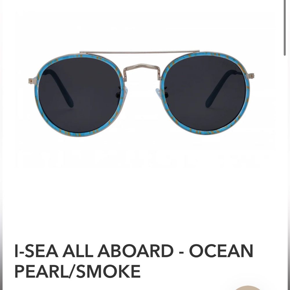 IN SEARCH OF THESE ISEA SUNGLASSES IN BLUE